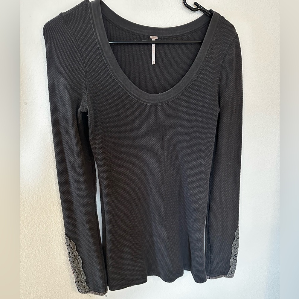 Free people medium long sleeve